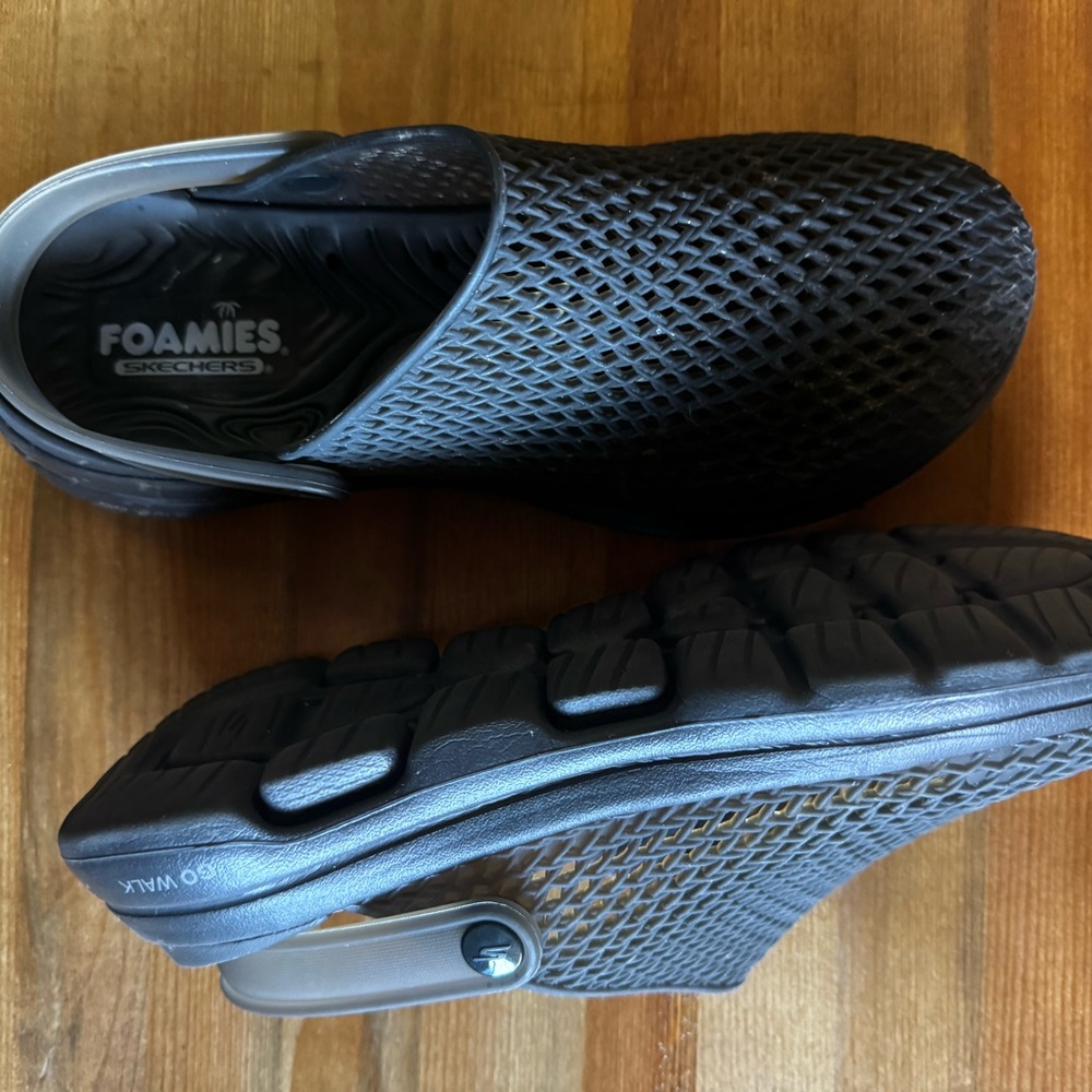 Skechers Foamies Black Mesh Slip-Ons - Picture 7 of 8